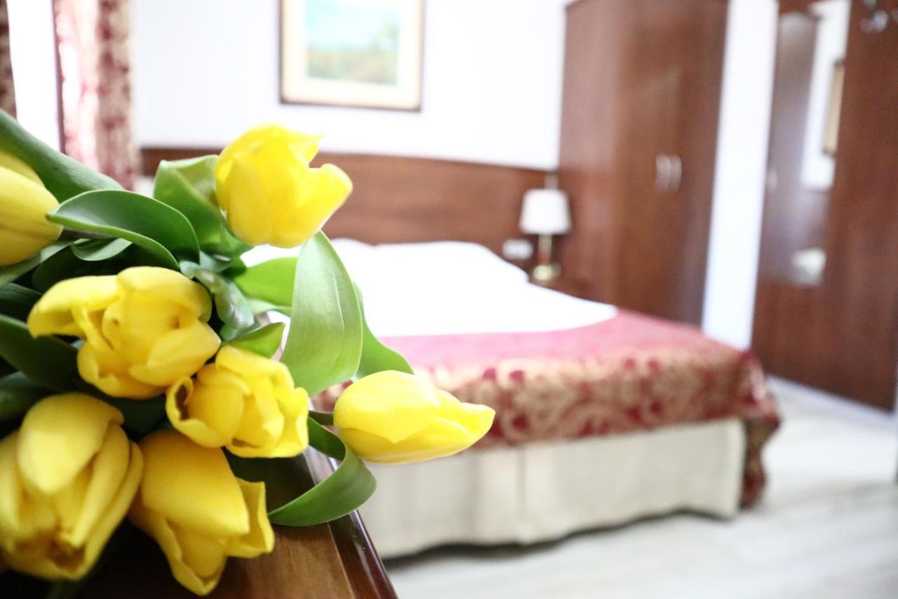 Aparthotel Ekspresja Nakło nad Notecią Екстериор снимка